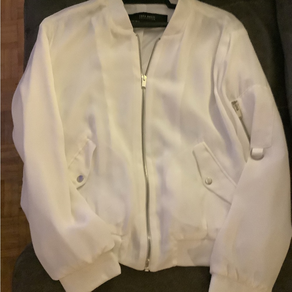 Lightweight jacket